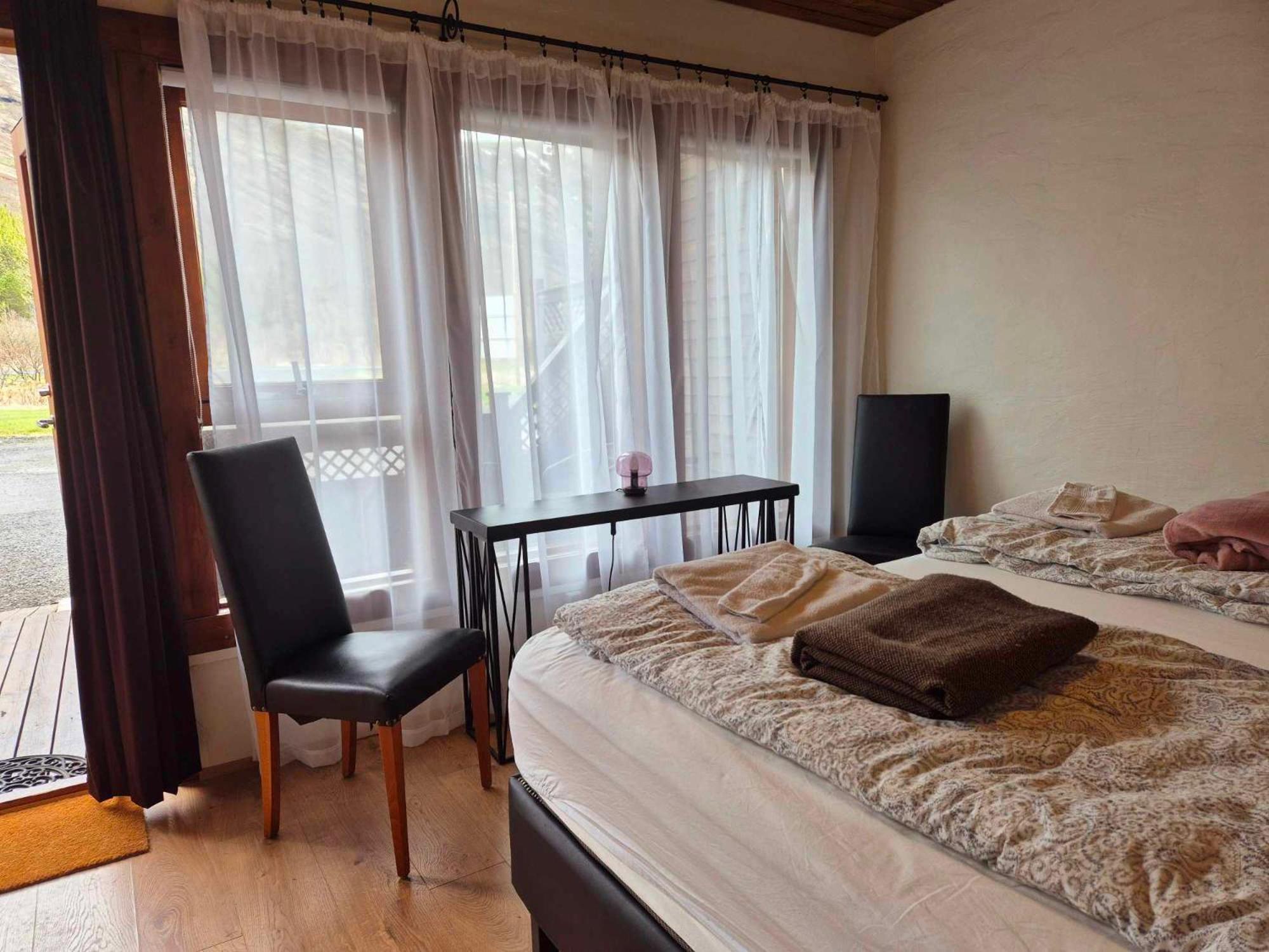 Beautiful Guestroom To Rent With A Mountain View Laugarvatn Exterior foto